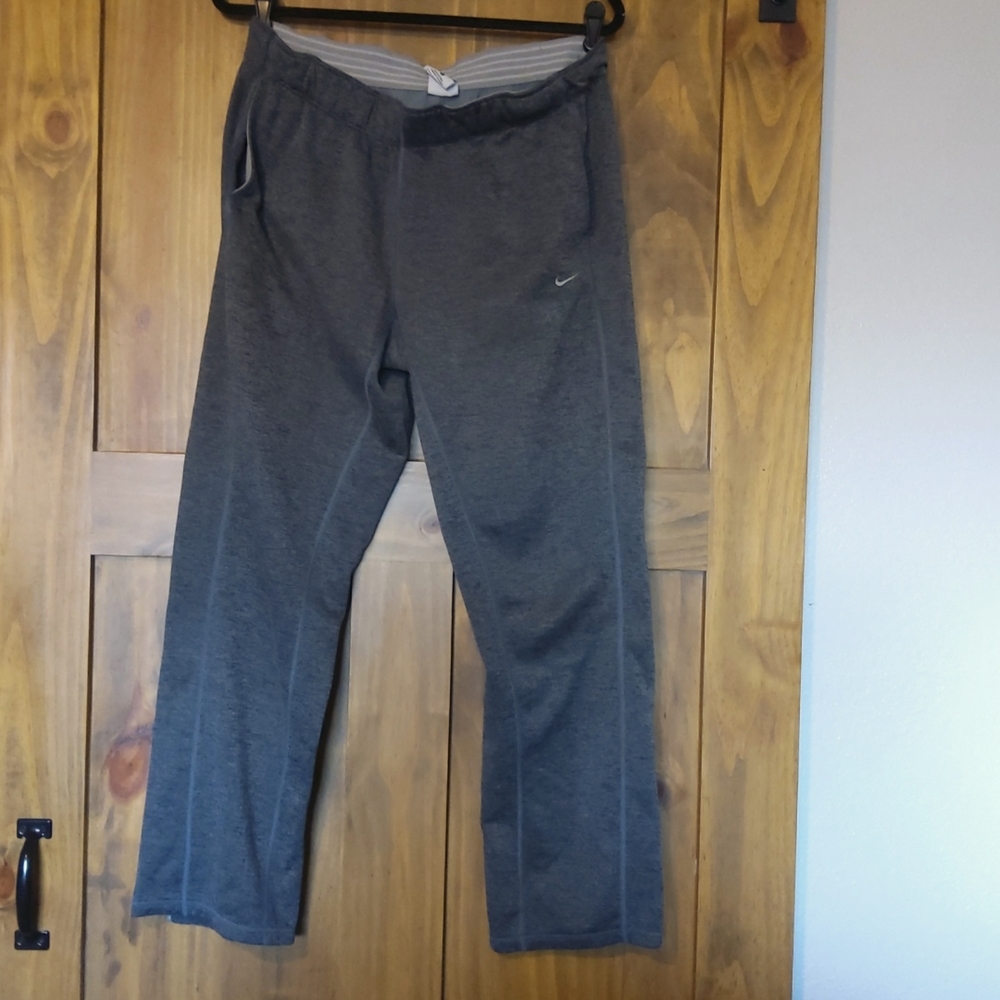 Nike Thera-Fit sweatpants